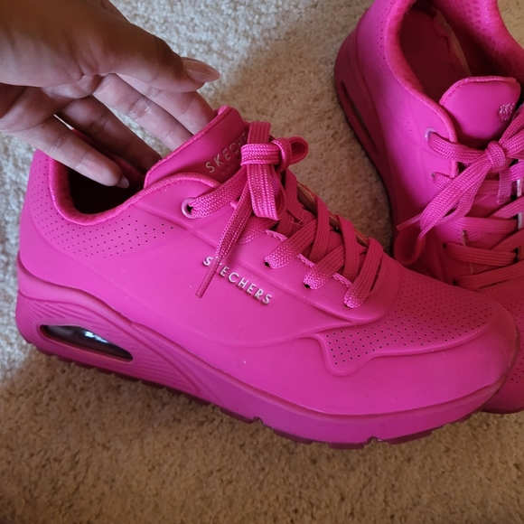 Sketchers Memory Foam Vibrant Pink Sneakers 8.5 - Picture 2 of 4